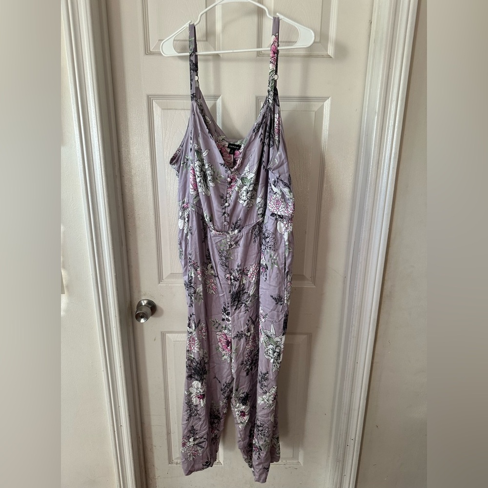 Torrid Floral Lavender Jumpsuit size 3 - Picture 3 of 6